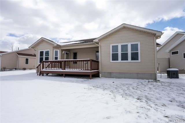 13 Alexander Parkway, Pendleton, NY 14120