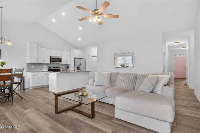 4 Linden Court, Ballston, NY 12019