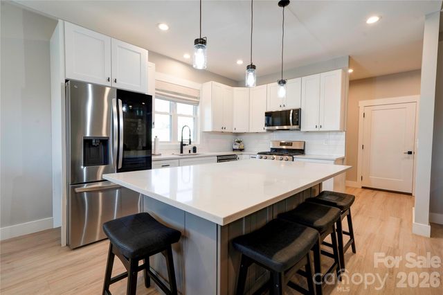 1309 Oak Canopy Road, Lincolnton, NC 28092