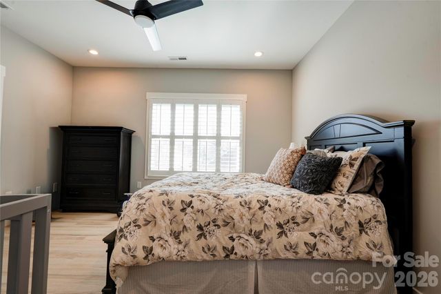 1309 Oak Canopy Road, Lincolnton, NC 28092