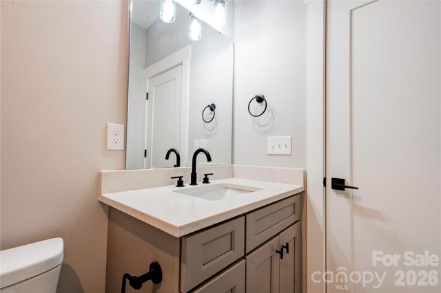 1309 Oak Canopy Road, Lincolnton, NC 28092