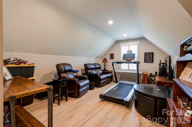 1309 Oak Canopy Road, Lincolnton, NC 28092