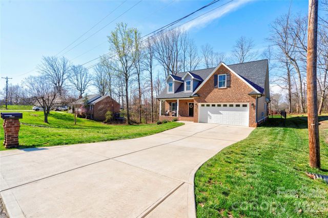 1309 Oak Canopy Road, Lincolnton, NC 28092