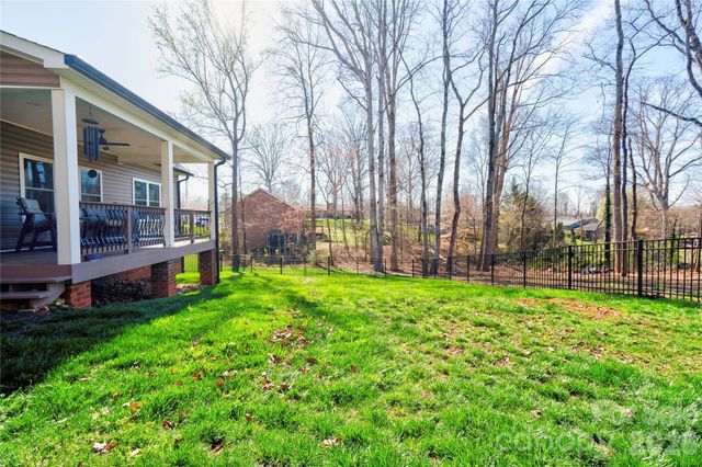 1309 Oak Canopy Road, Lincolnton, NC 28092