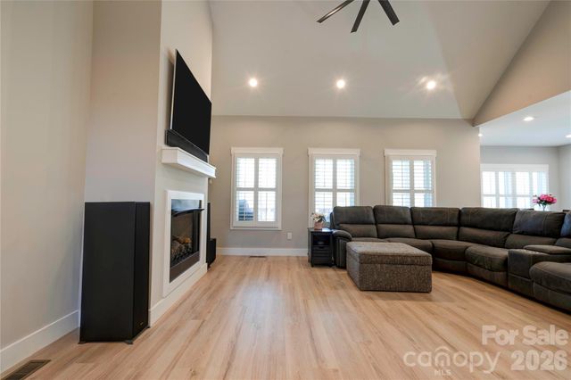 1309 Oak Canopy Road, Lincolnton, NC 28092