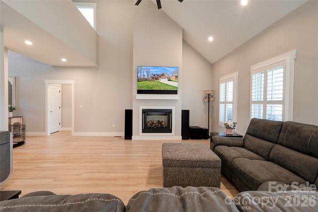 1309 Oak Canopy Road, Lincolnton, NC 28092