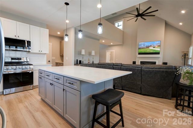 1309 Oak Canopy Road, Lincolnton, NC 28092