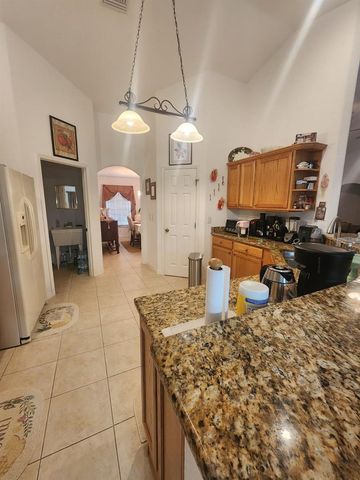 208 MARION OAKS TRAIL, Ocala, FL 34473