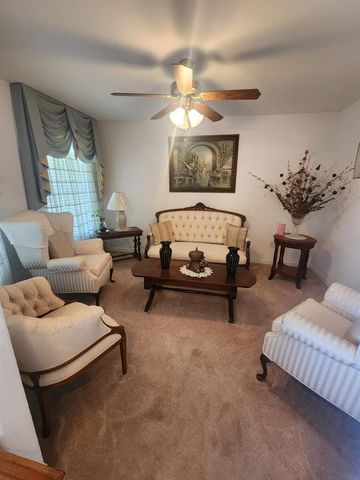 208 MARION OAKS TRAIL, Ocala, FL 34473