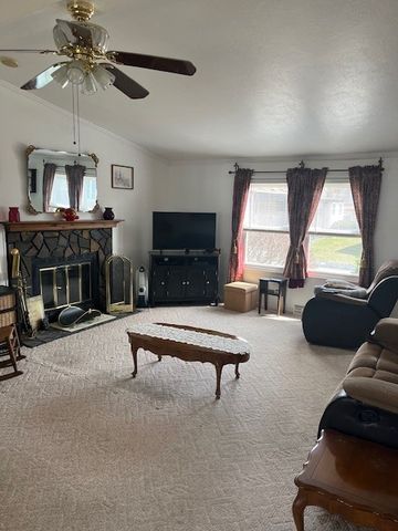 44 Castle Road, Attleboro, MA 02703