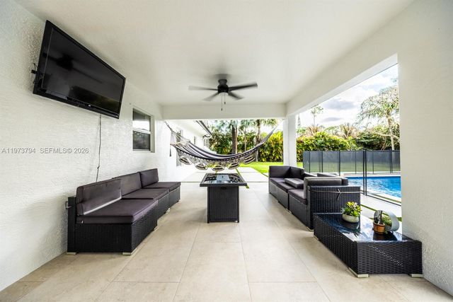 15780 N 75th Ln N, Loxahatchee, FL 33470