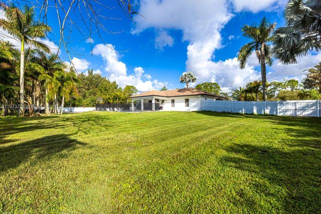 15780 N 75th Ln N, Loxahatchee, FL 33470