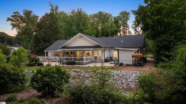 2 Lotus Court, Greenville, SC 29609