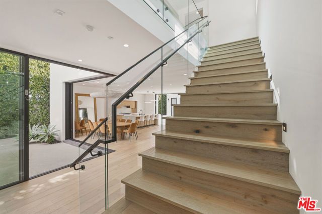 5316 Lennox Avenue, Sherman Oaks, CA 91401