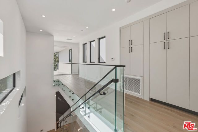 5316 Lennox Avenue, Sherman Oaks, CA 91401