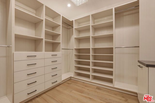 5316 Lennox Avenue, Sherman Oaks, CA 91401