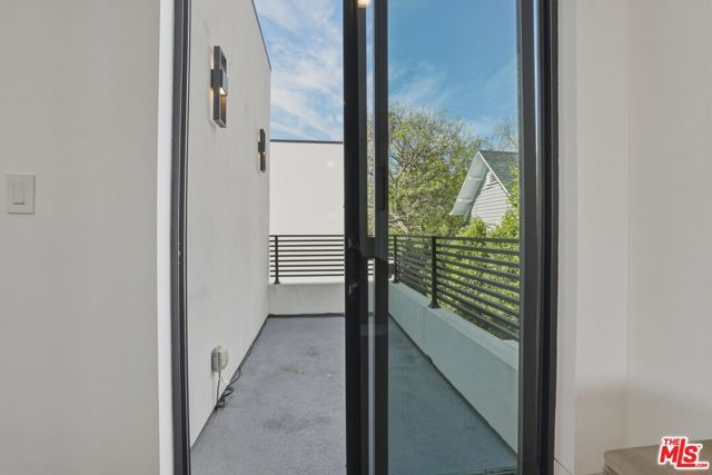 5316 Lennox Avenue, Sherman Oaks, CA 91401