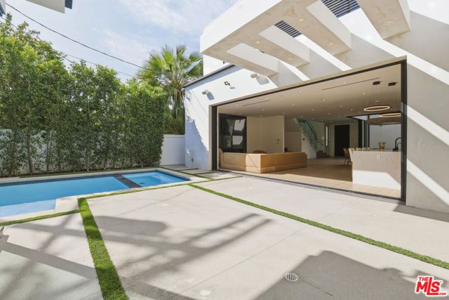 5316 Lennox Avenue, Sherman Oaks, CA 91401