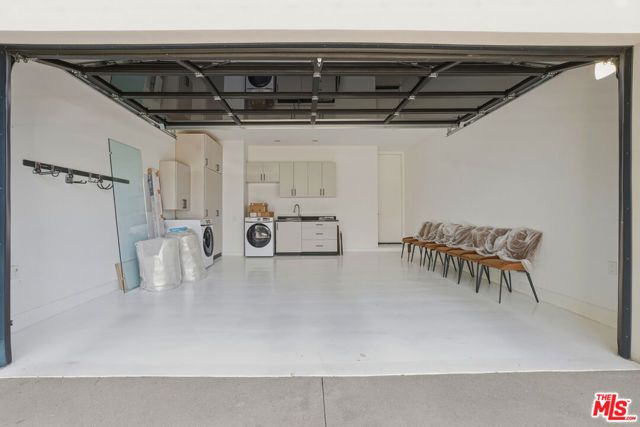 5316 Lennox Avenue, Sherman Oaks, CA 91401