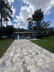 5356 KEYSTONE Drive N, Jacksonville, FL 32207
