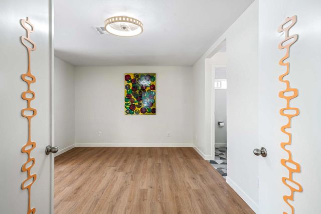 117 Aliso Drive, Palm Springs, CA 92264