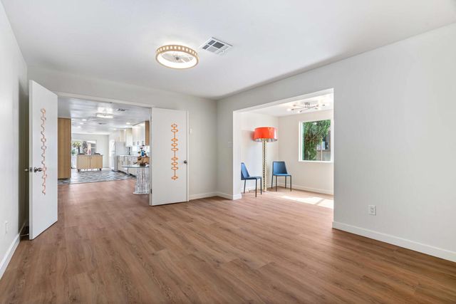 117 Aliso Drive, Palm Springs, CA 92264