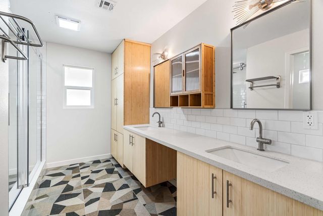 117 Aliso Drive, Palm Springs, CA 92264