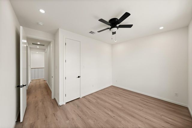 307 Quitman A, Houston, TX 77009