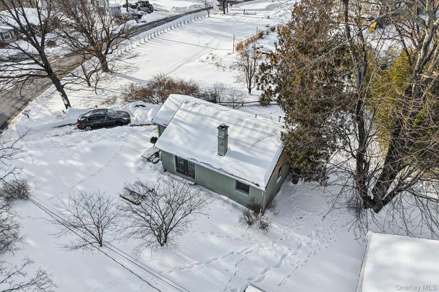 4 Fairview Drive, Tomkins Cove, NY 10986