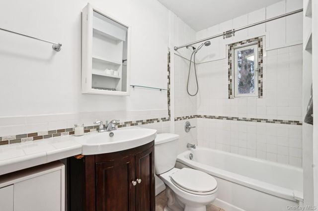 4 Fairview Drive, Tomkins Cove, NY 10986