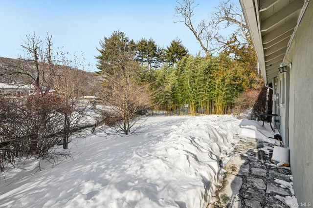 4 Fairview Drive, Tomkins Cove, NY 10986