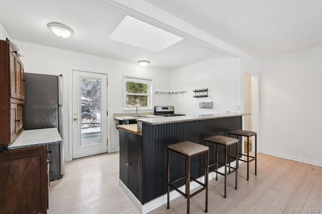 4 Fairview Drive, Tomkins Cove, NY 10986