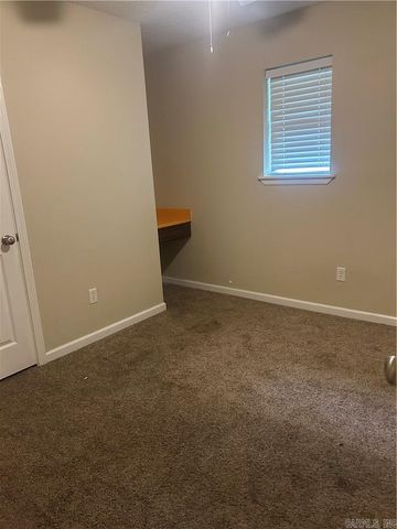 1341 S Tampa, Russellville, AR 72802