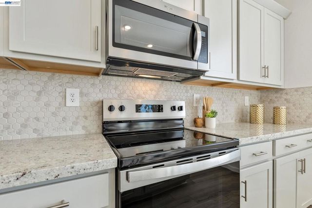 337 Frizzante Lane, Manteca, CA 95337