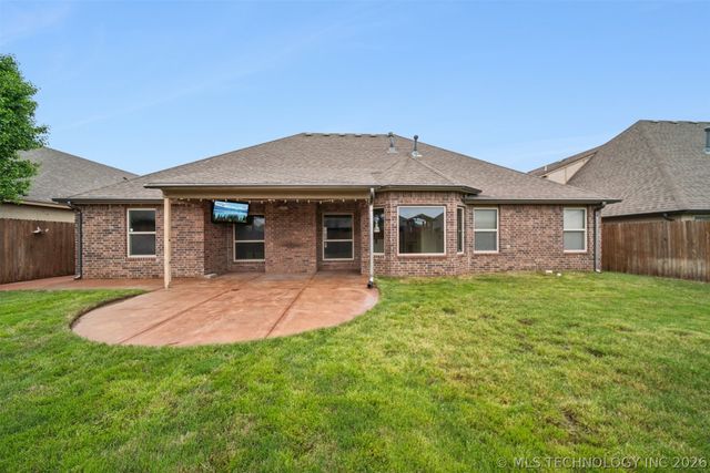 7404 E 83rd Street North, Owasso, OK 74055