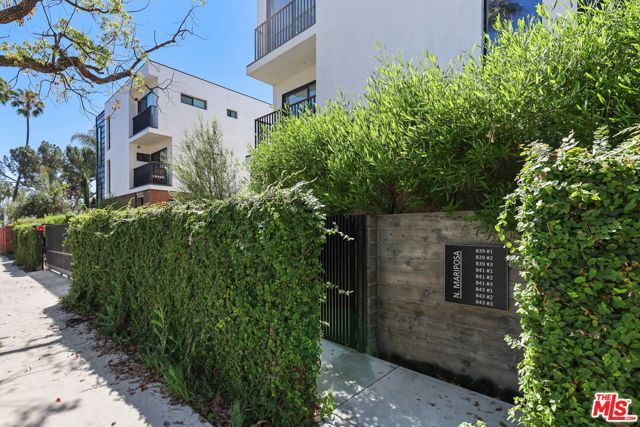 843 N Mariposa Avenue 2, Los Angeles, CA 90029