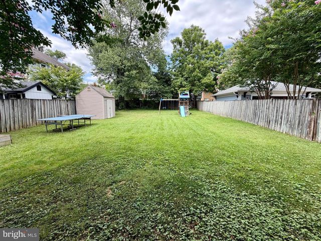 904 LINCOLN AVE, Falls Church, VA 22046
