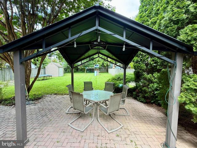 904 LINCOLN AVE, Falls Church, VA 22046