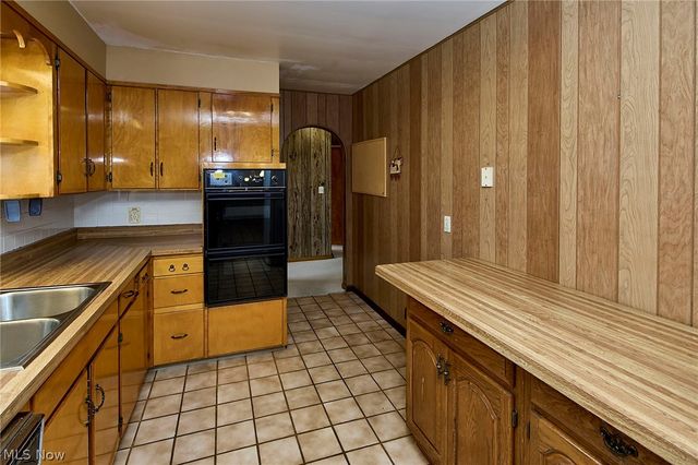 613 S Court Street, Harrisville, WV 26362