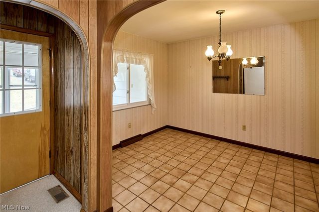 613 S Court Street, Harrisville, WV 26362