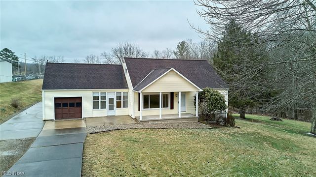 613 S Court Street, Harrisville, WV 26362