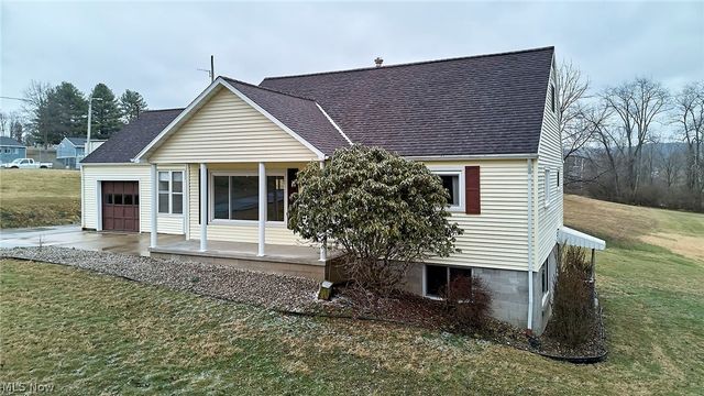 613 S Court Street, Harrisville, WV 26362