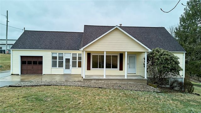 613 S Court Street, Harrisville, WV 26362