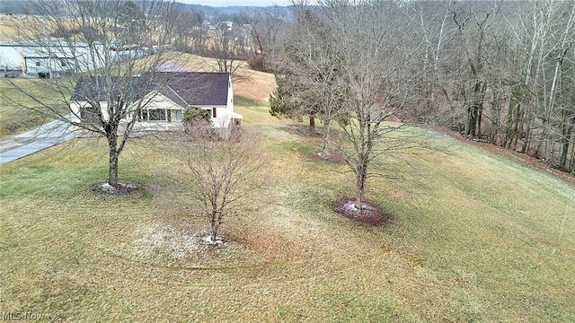 613 S Court Street, Harrisville, WV 26362