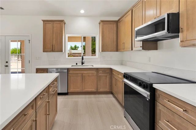 20112 Sahale Road, Apple Valley, CA 92307