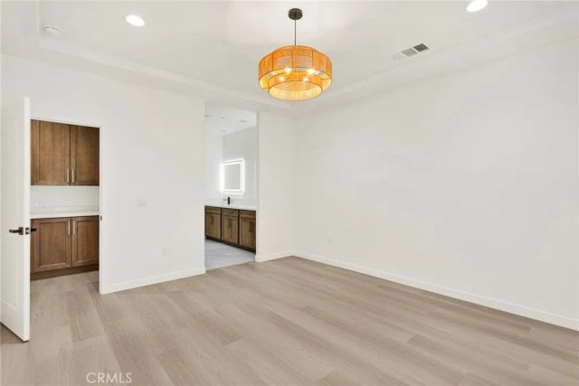 20112 Sahale Road, Apple Valley, CA 92307