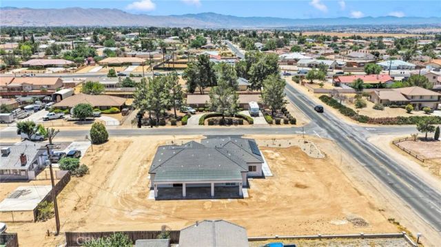 20112 Sahale Road, Apple Valley, CA 92307