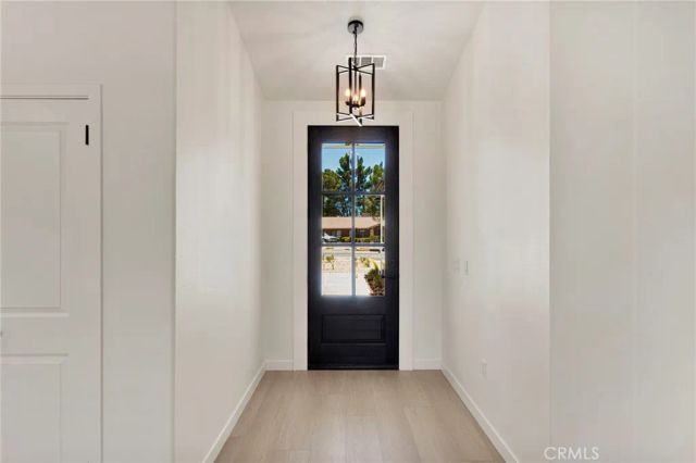20112 Sahale Road, Apple Valley, CA 92307