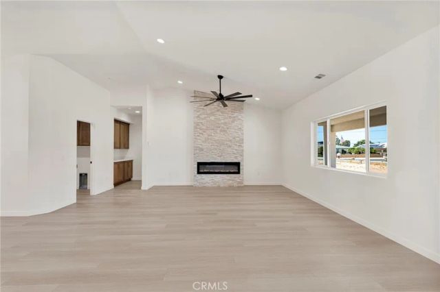 20112 Sahale Road, Apple Valley, CA 92307