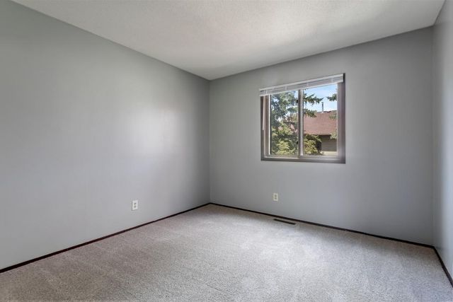 6047 72nd Lane N, Brooklyn Park, MN 55429